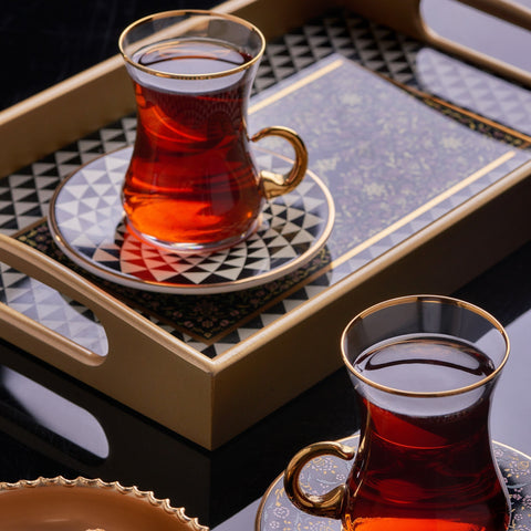 Çay Hangi Bardakta İçilir? Lezzeti ve Keyfi Artıran Doğru Seçim