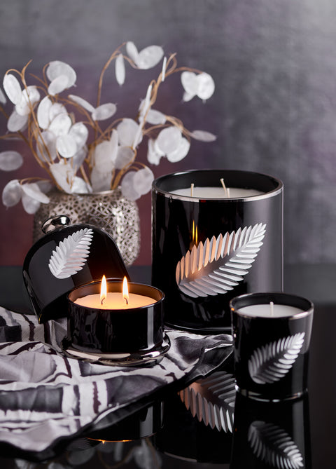 Dark Leaf Platin Yaldızlı 26 cm Dekoratif Siyah - Platin Cam Mum